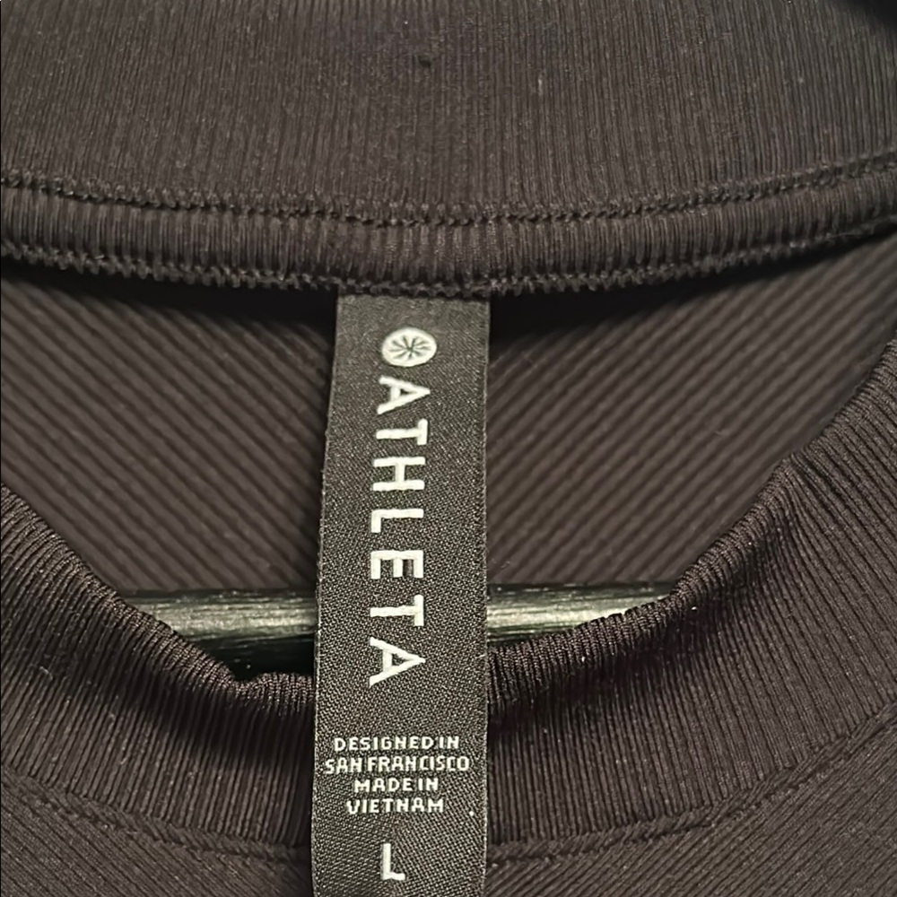 Athleta Elegant Black Sleeveless Top Size L - Picture 4 of 4